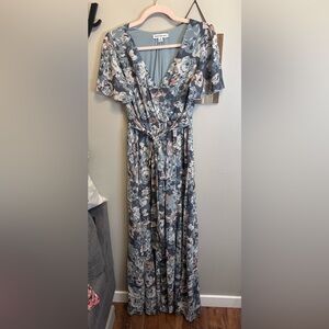 Chic Blue Floral Maxi Dress